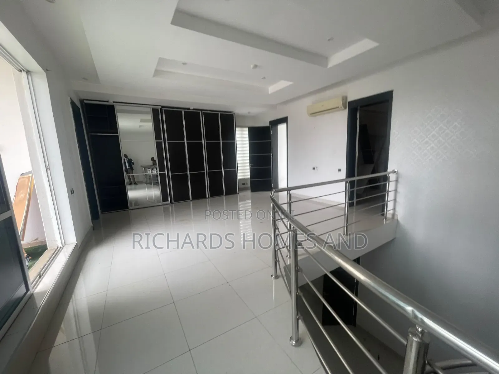 5bdrm Duplex in Banana Island Ikoyi for rent