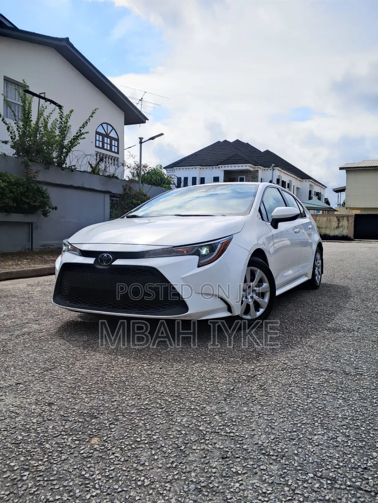 Toyota Corolla 2023 White