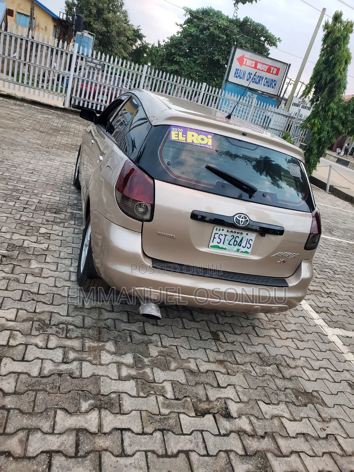 Toyota Matrix 2004 Gold