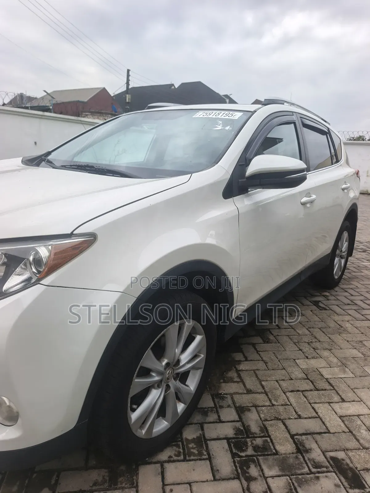 Toyota RAV4 Limited 4dr SUV AWD (2.5L 4cyl 6A) 2014 White