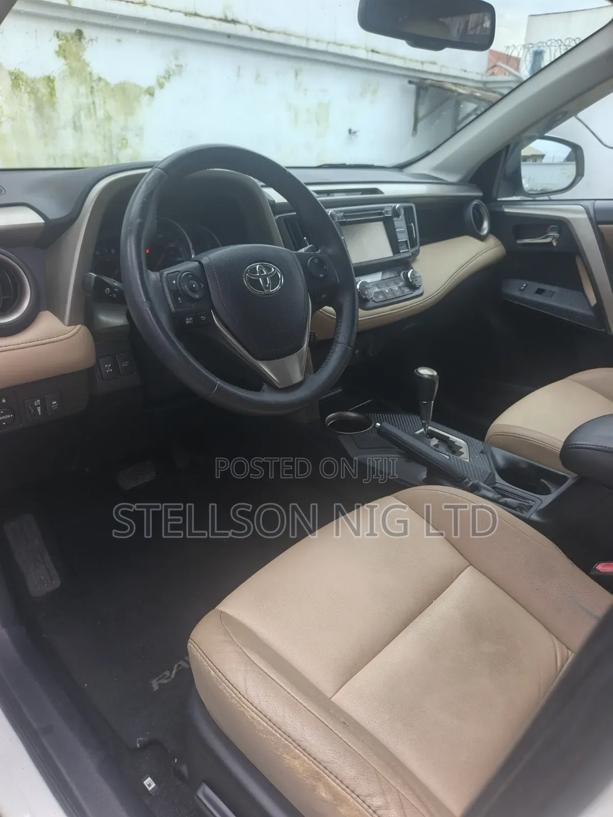 Toyota RAV4 Limited 4dr SUV AWD (2.5L 4cyl 6A) 2014 White