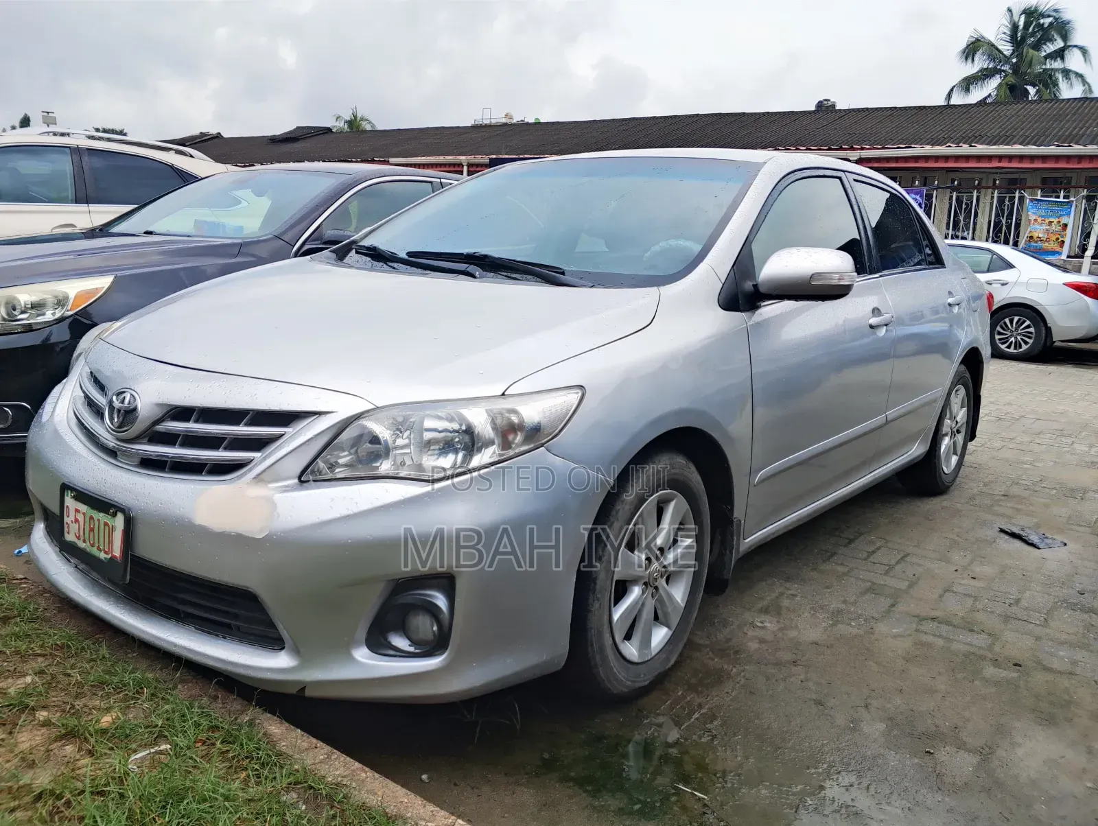 Toyota Corolla 2011 Silver