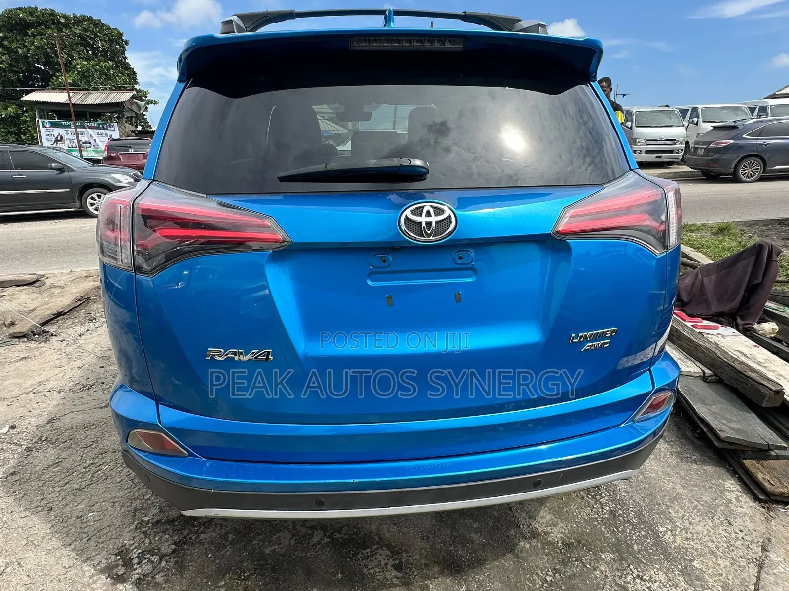 Toyota RAV4 2017 Blue