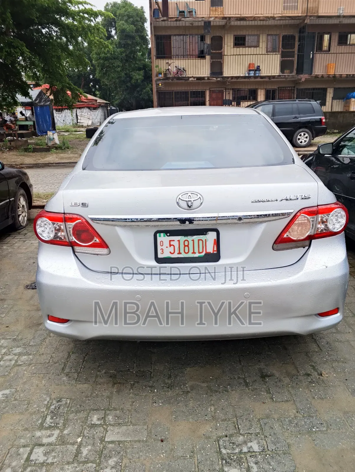 Toyota Corolla 2011 Silver