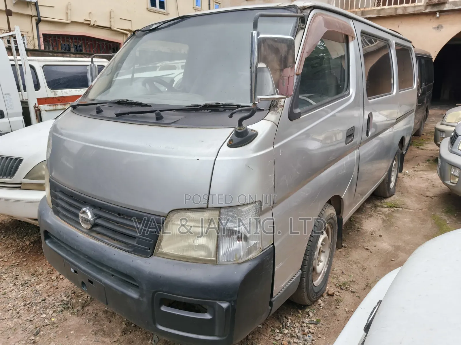Nissan Caravan (Urvan) 2011 Grey