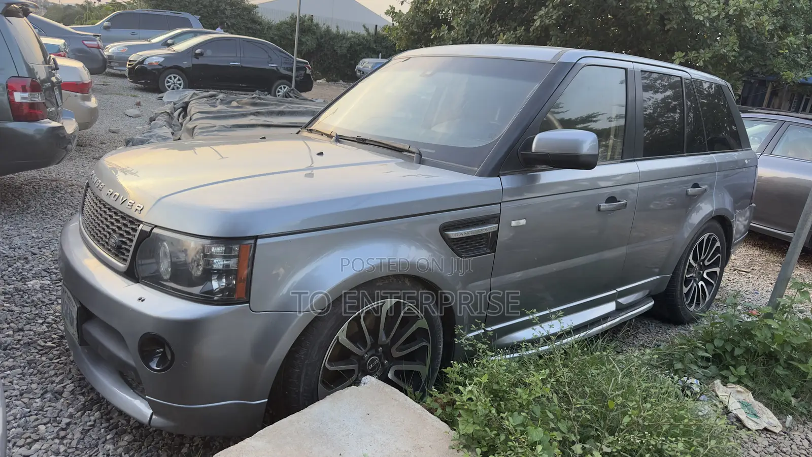 Land Rover Range Rover 2012 Gray