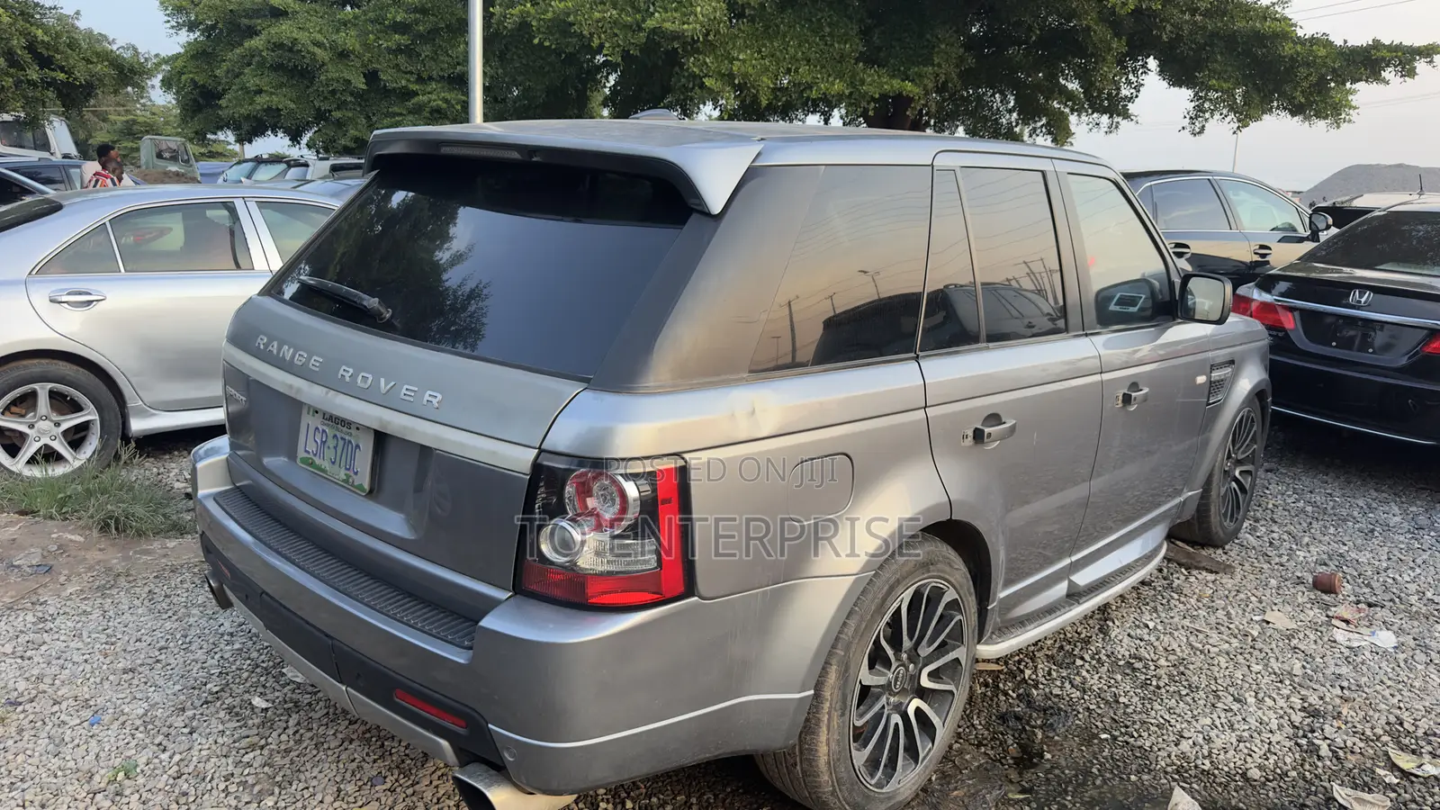 Land Rover Range Rover 2012 Gray