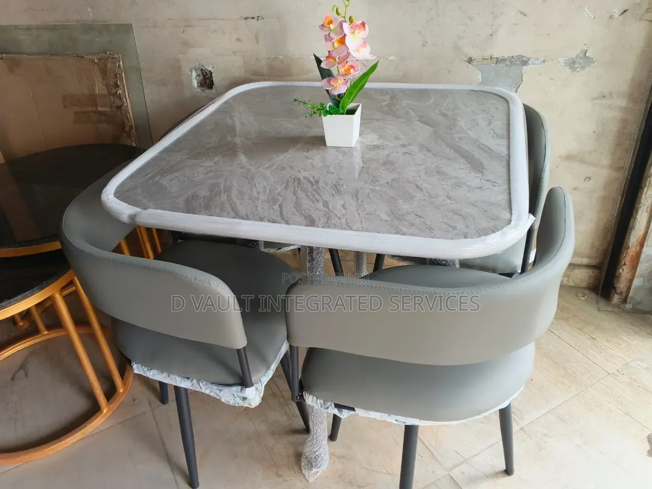 4 Seater Classic Marble Dining