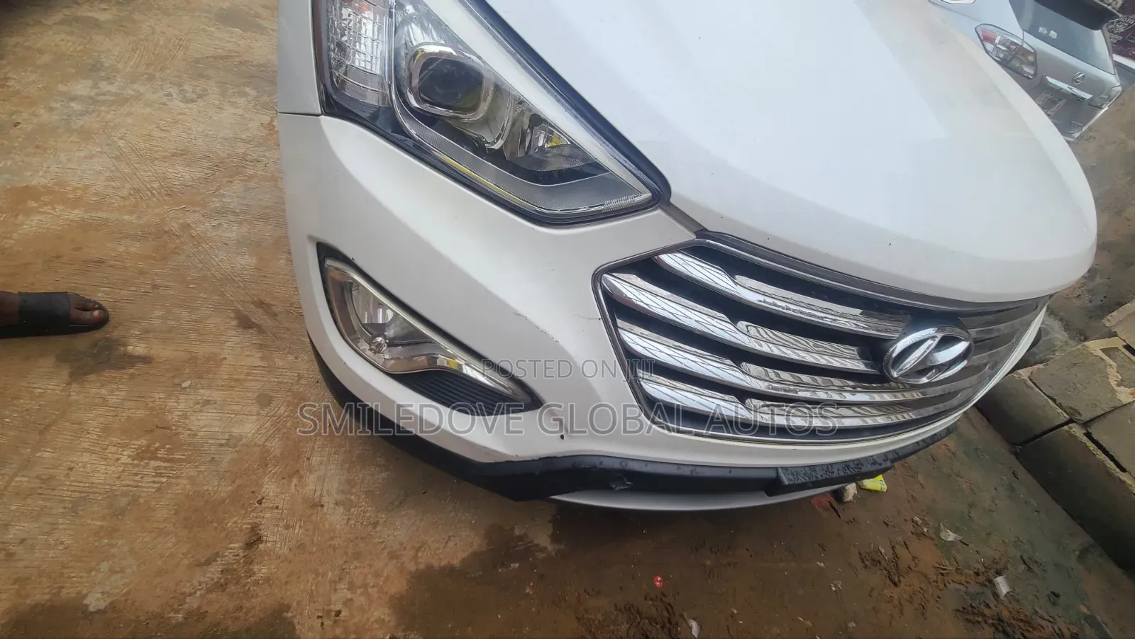 Hyundai Santa Fe 2013 White