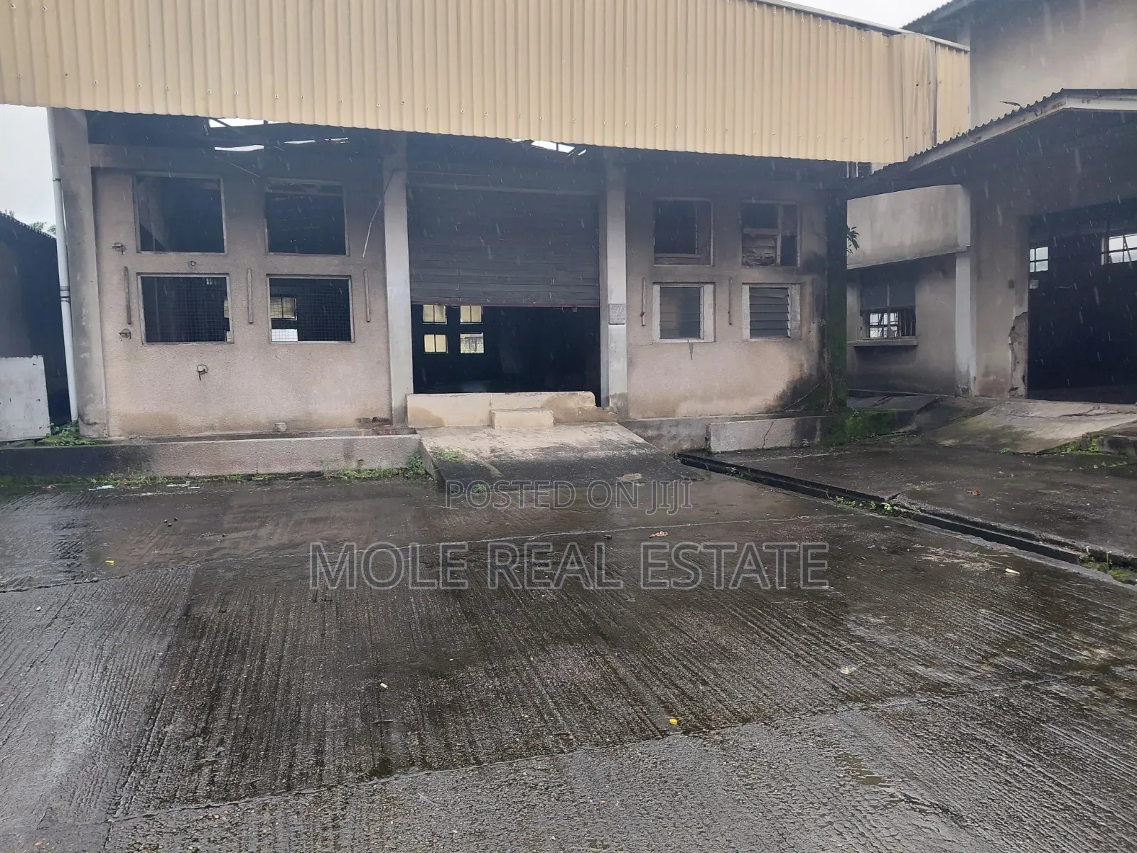 3 Acers (18 Plots) Fenced and Gated Eric More Surulere