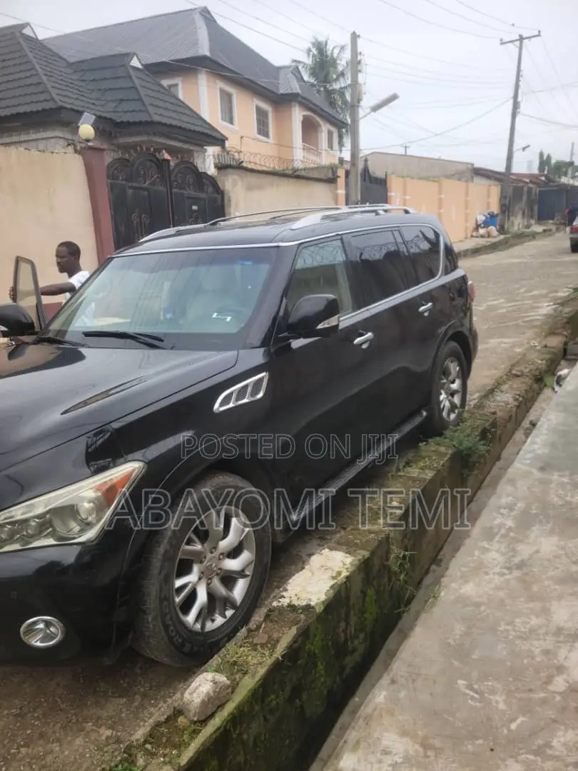 Infiniti QX56 2011 Black