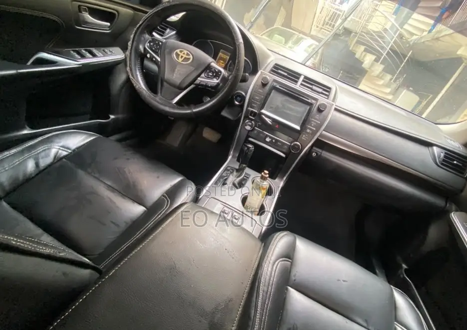 Toyota Camry XLE 4dr Sedan (3.5L 6cyl 6A) 2015 Black