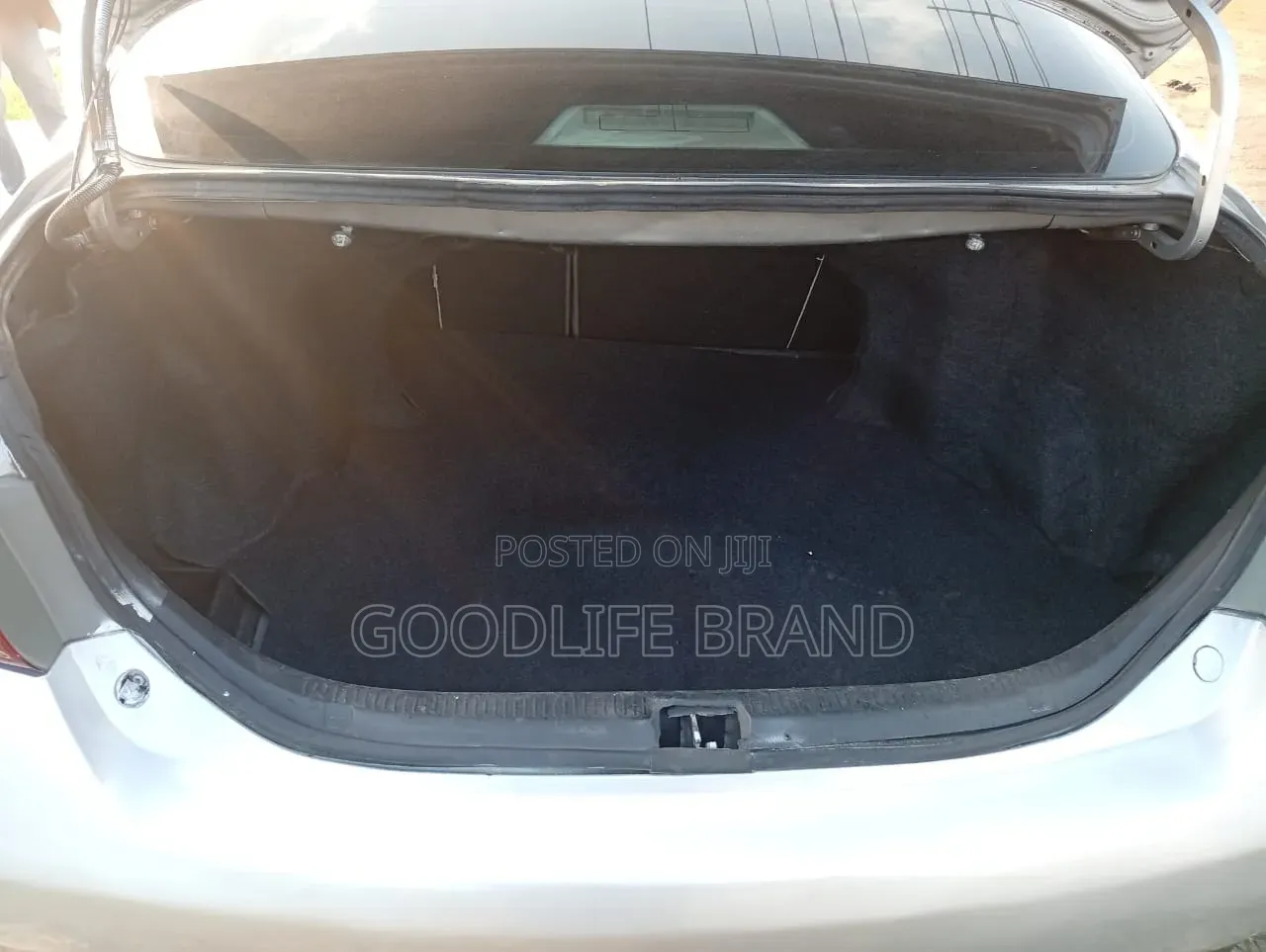 Toyota Camry XLE 4dr Sedan (2.4L 4cyl 5A) 2009 Ivory