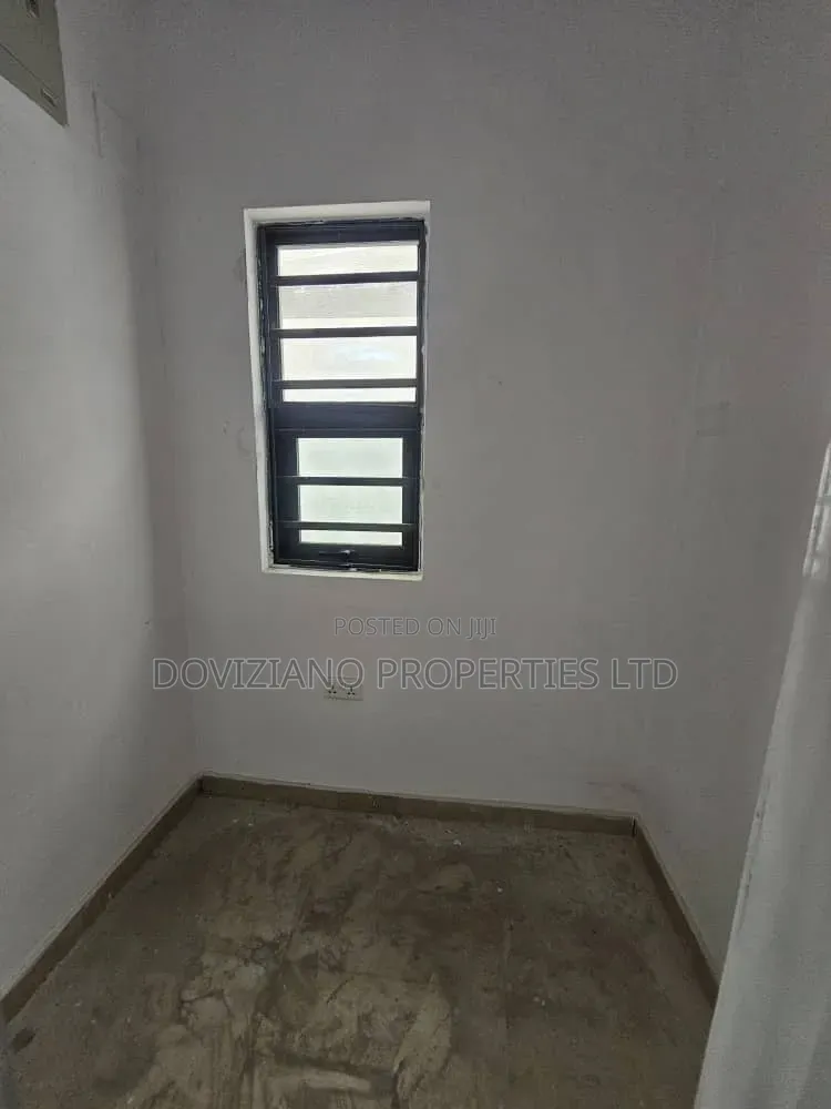 4bdrm Duplex in Shonibare Estate for rent