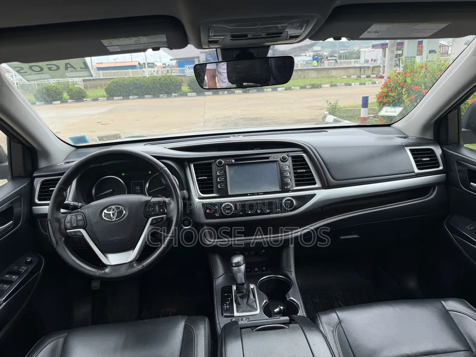 Toyota Highlander XLE 4x4 V6 (3.5L 6cyl 8A) 2018 Black