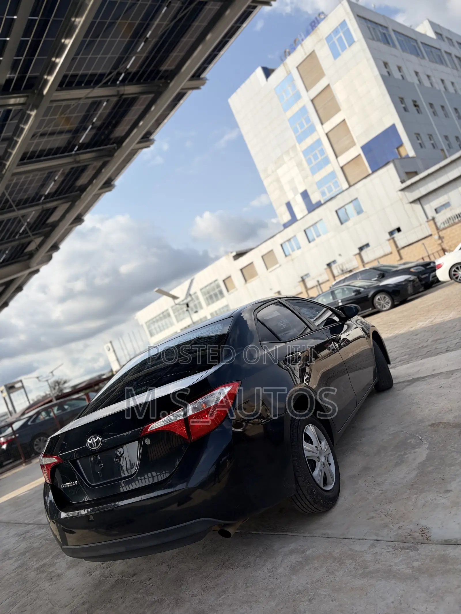 Toyota Corolla LE Plus 4dr Sedan (1.8L 4cyl CVT) 2015 Black