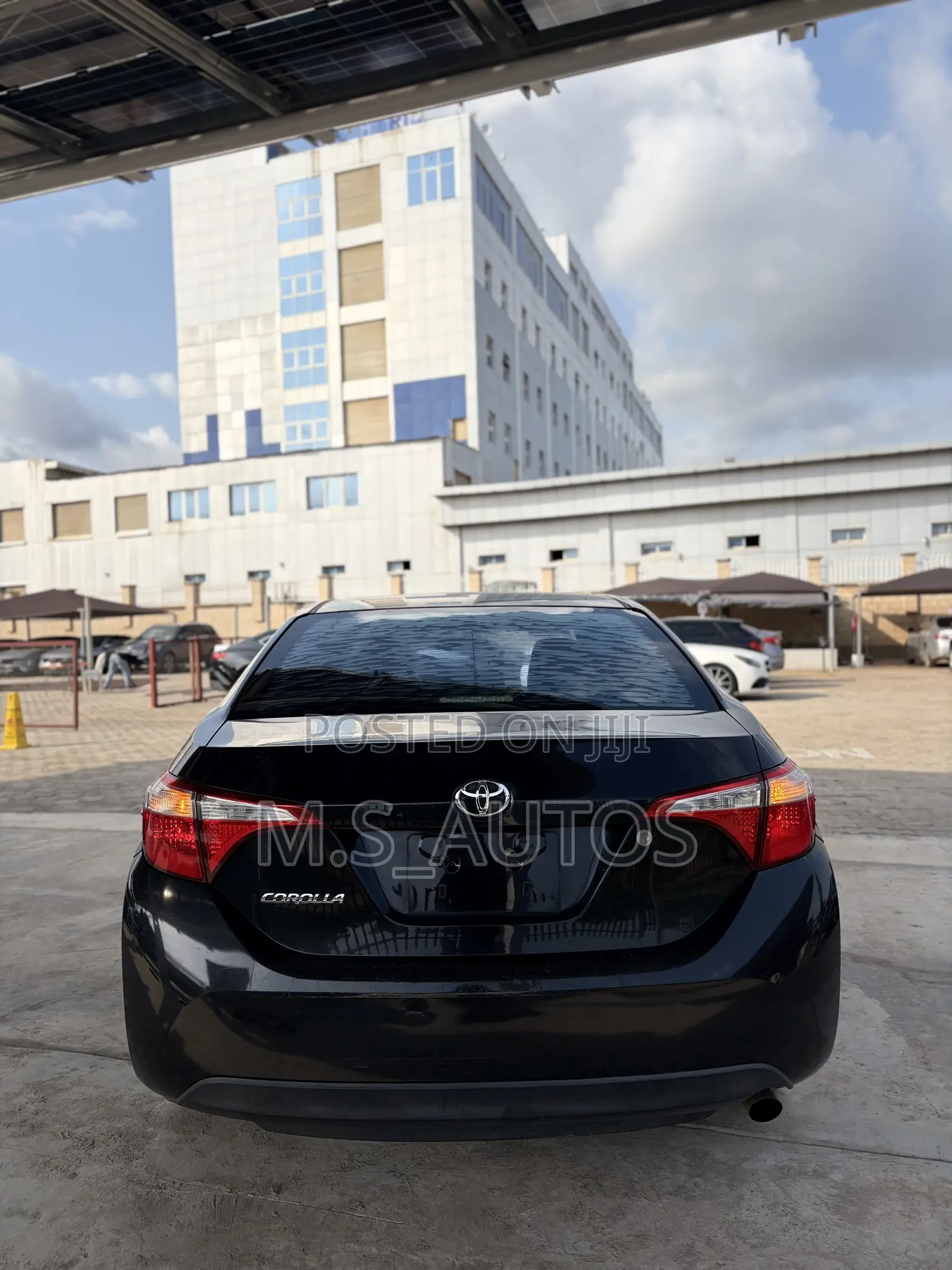 Toyota Corolla LE Plus 4dr Sedan (1.8L 4cyl CVT) 2015 Black