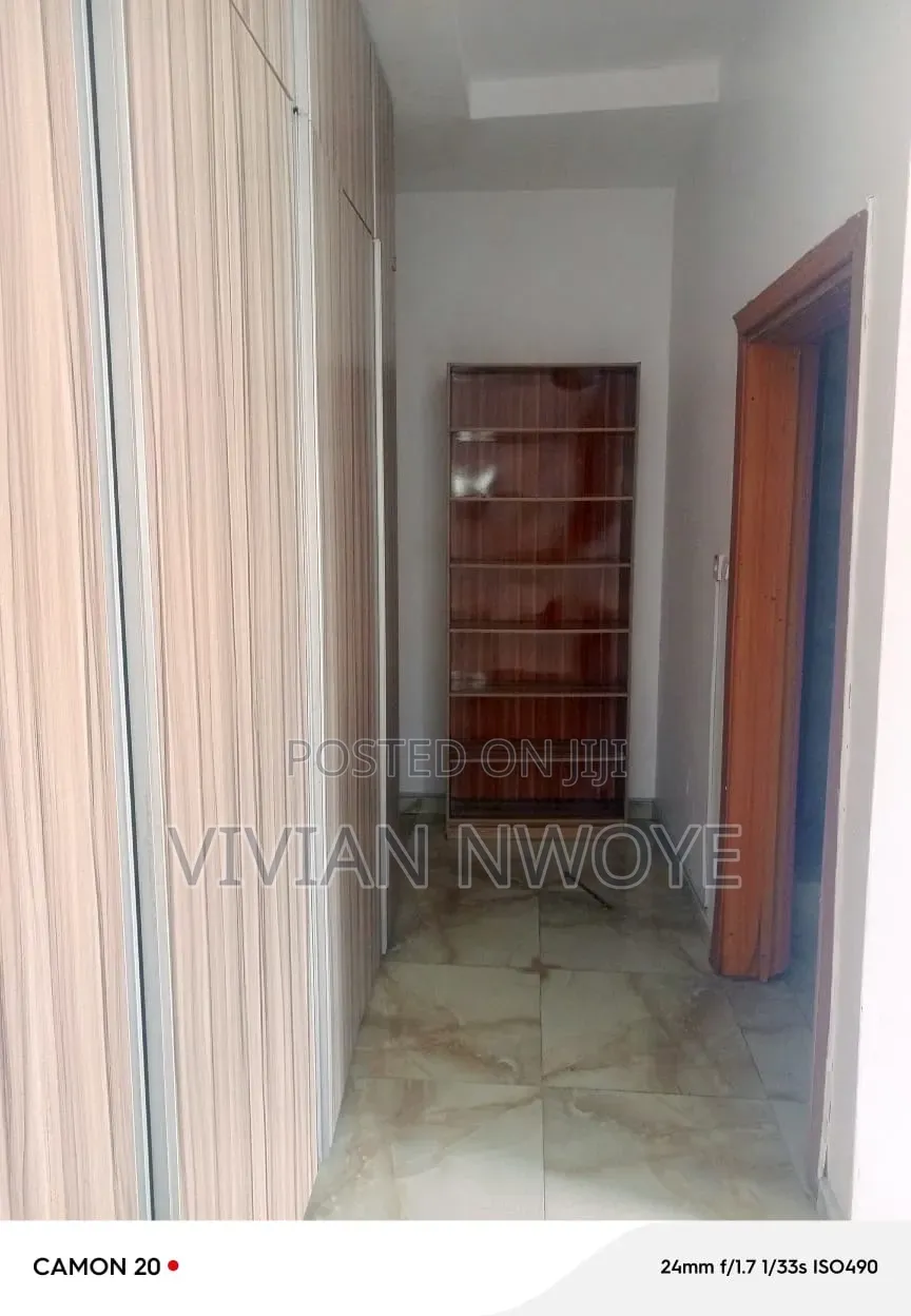 1bdrm Shared Apartment in Agungi for rent