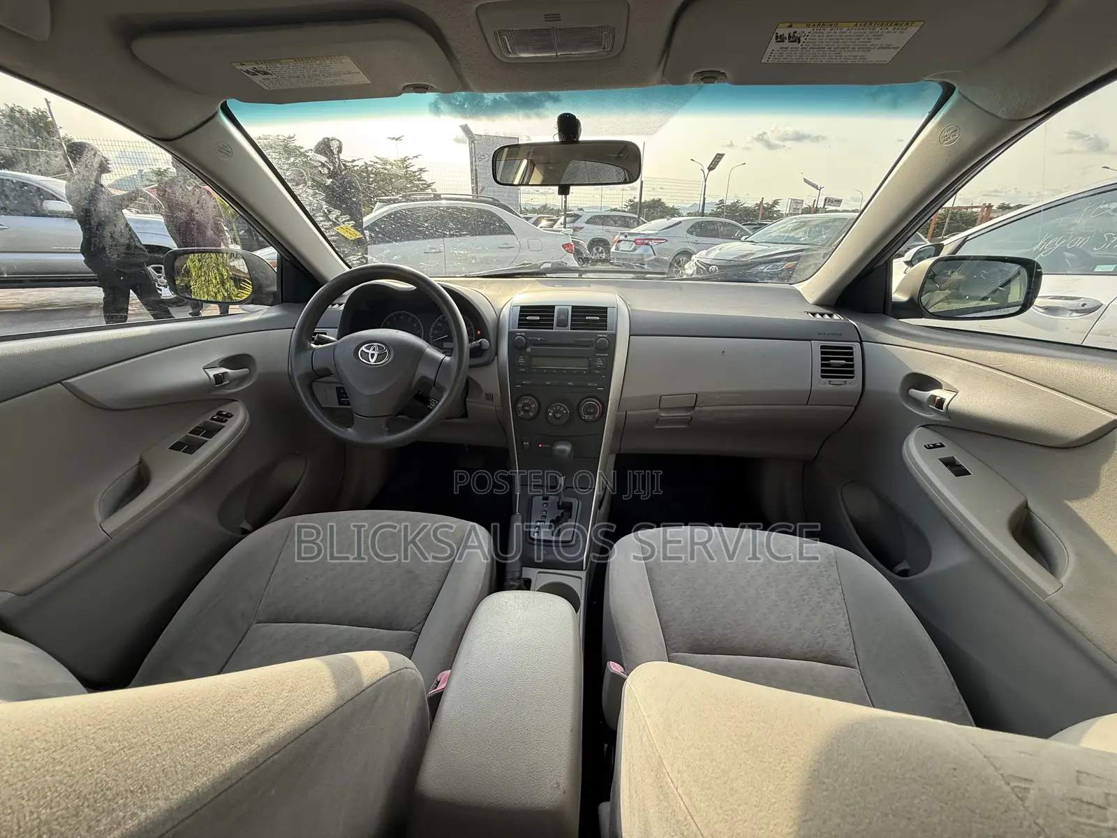 Toyota Camry LE 4dr Sedan (2.5L 4cyl 6AM) 2010 Silver