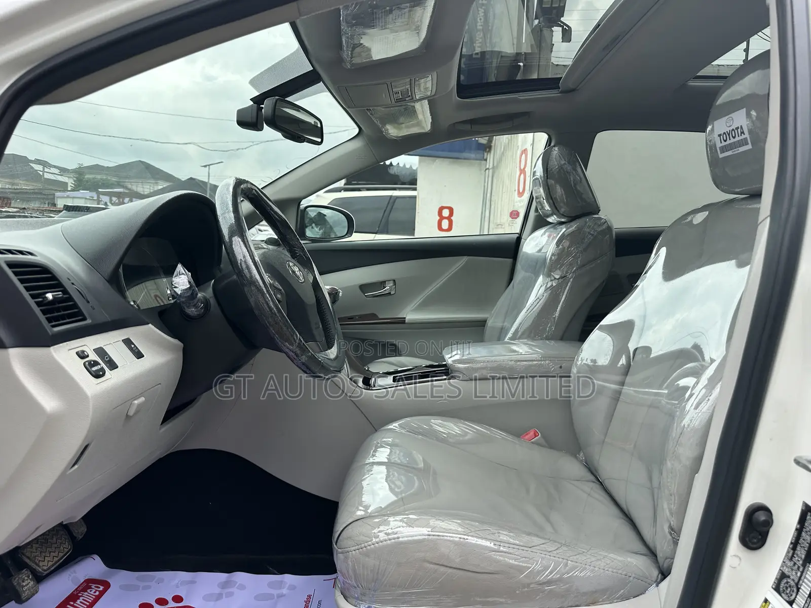 Toyota Venza V6 AWD 2011 Off white