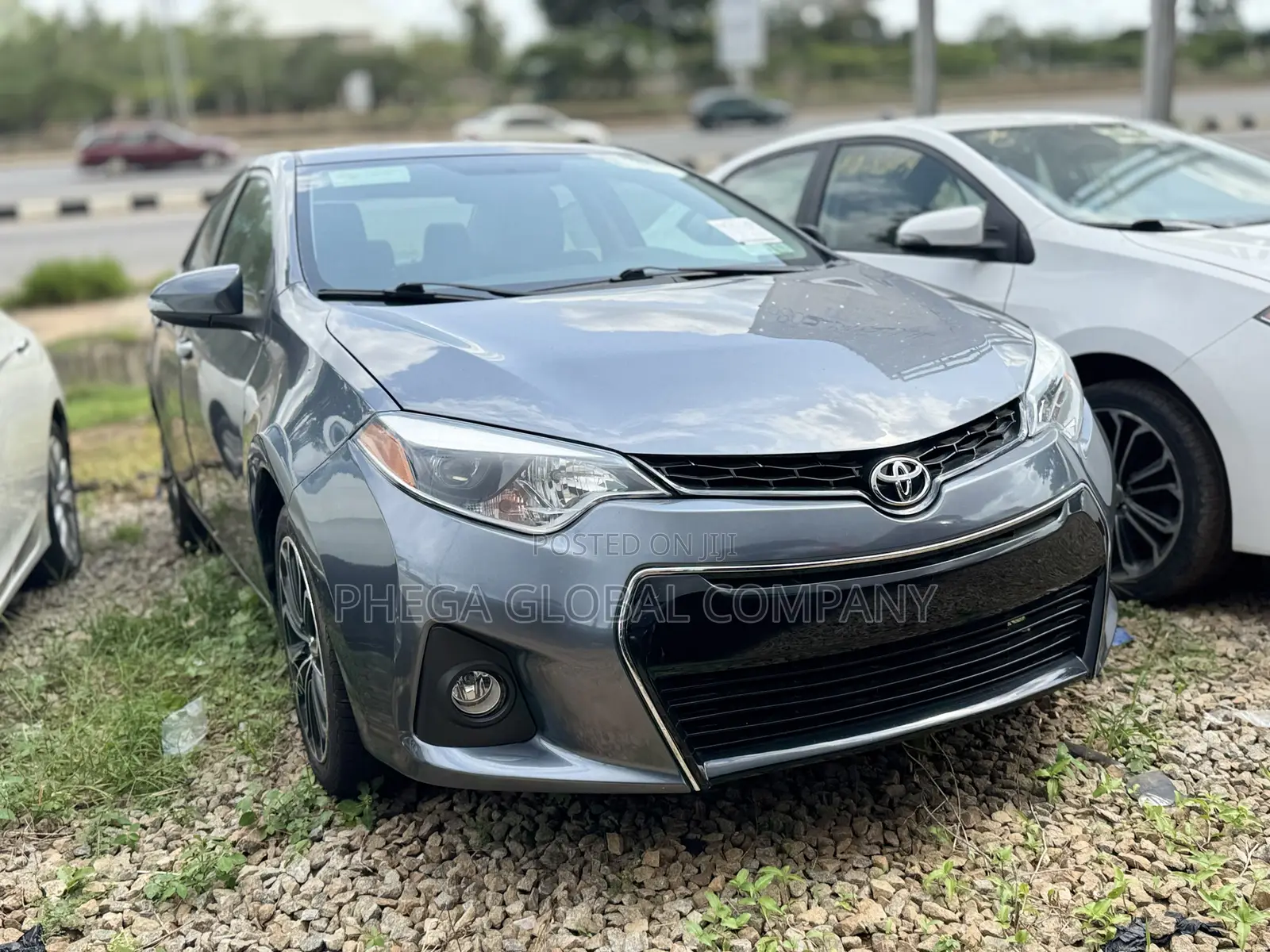 Toyota Corolla S 4dr Sedan (1.8L 4cyl CVT) 2014 Gray