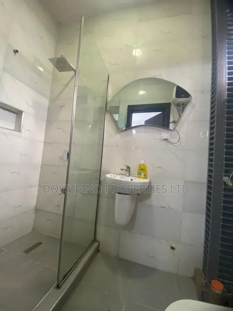 Furnished 2bdrm Apartment in Lekki Phase 1 for rent