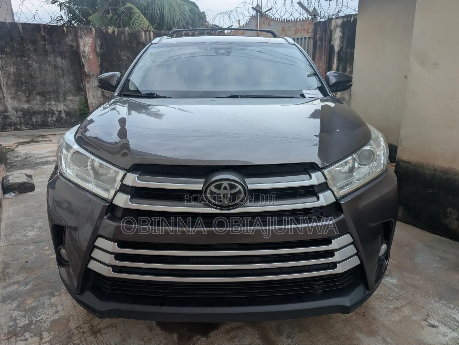 Toyota Highlander XLE 4x2 V6 (3.5L 6cyl 8A) 2018 Gray