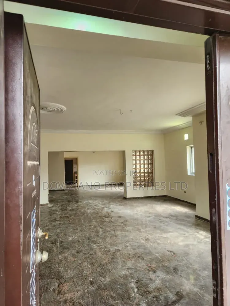 5bdrm Duplex in Parkview Estate for rent