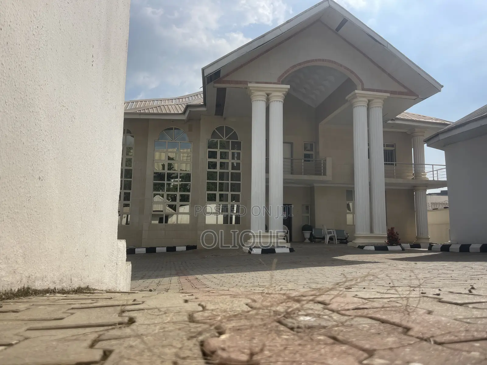 7bdrm Duplex in Maitama for sale