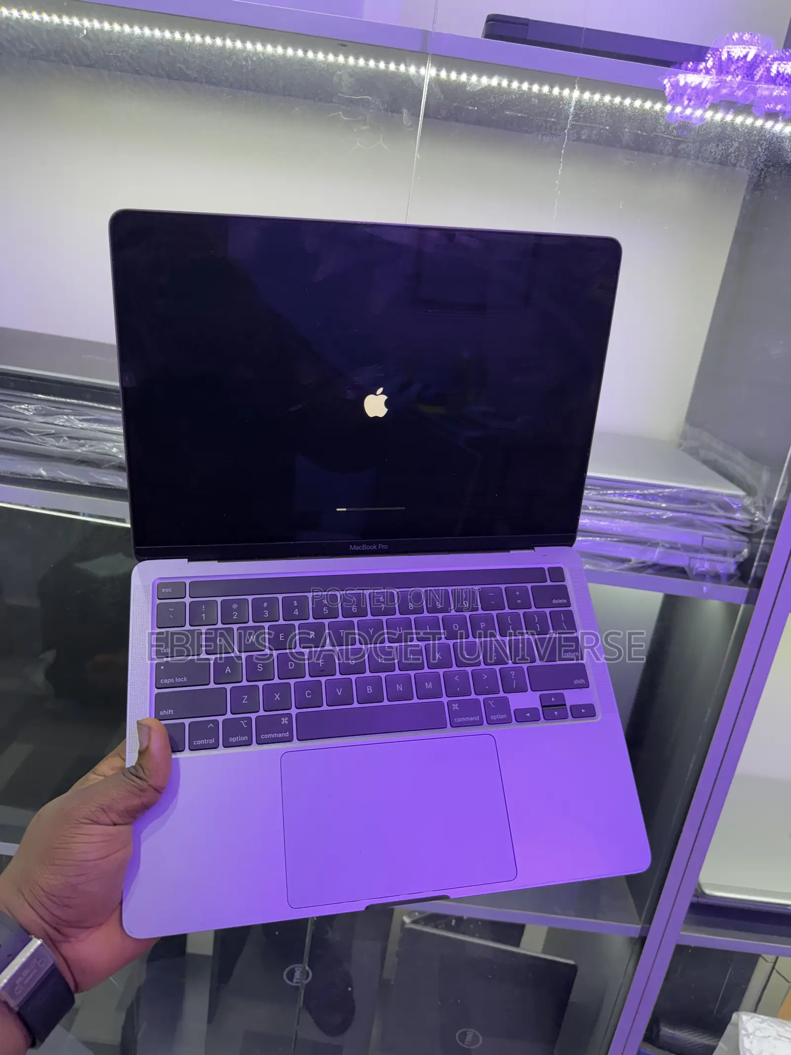 Laptop Apple MacBook Pro 2020 8GB Intel Core i5 SSD 256GB