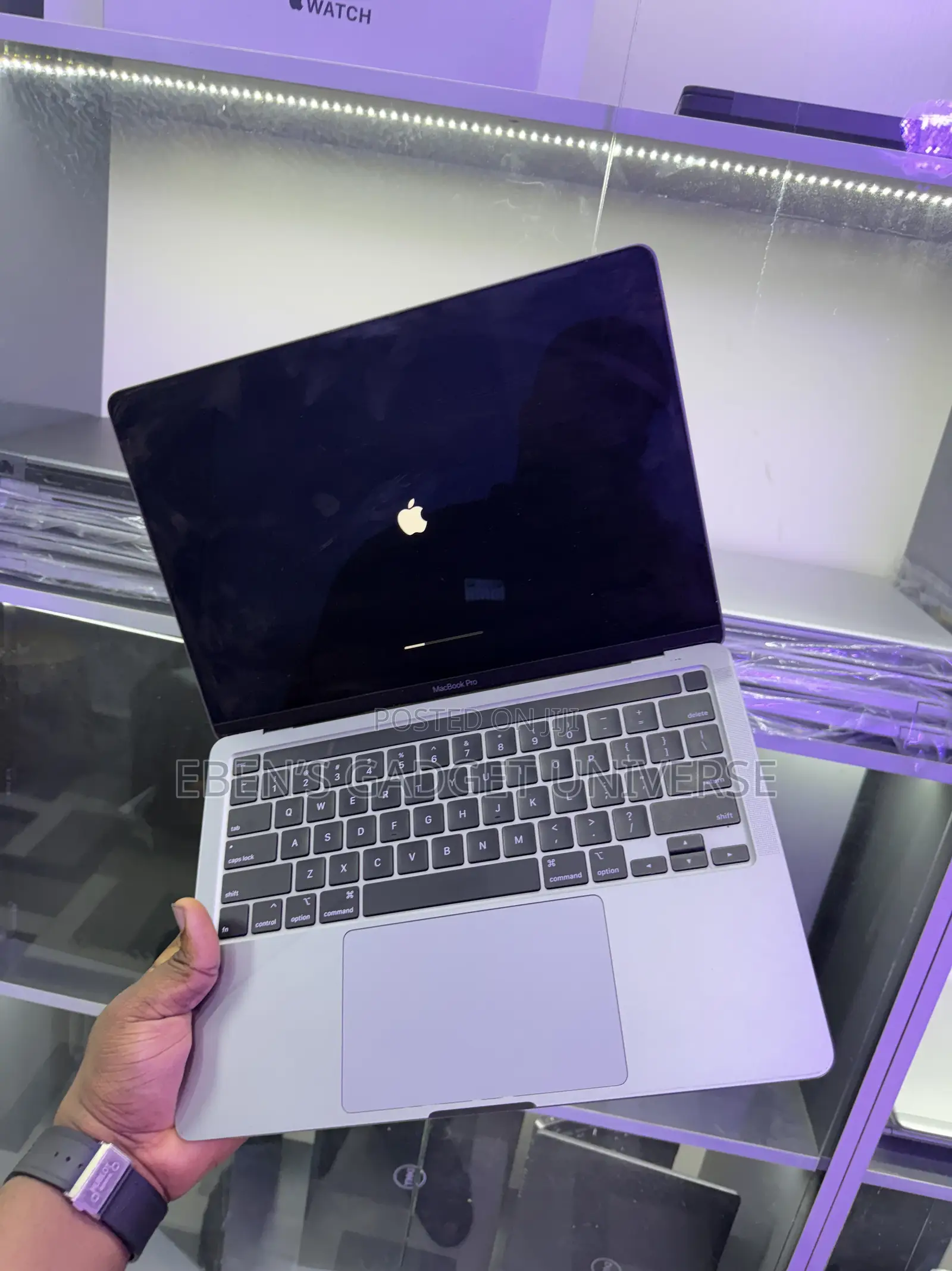 Laptop Apple MacBook Pro 2020 8GB Intel Core i5 SSD 256GB