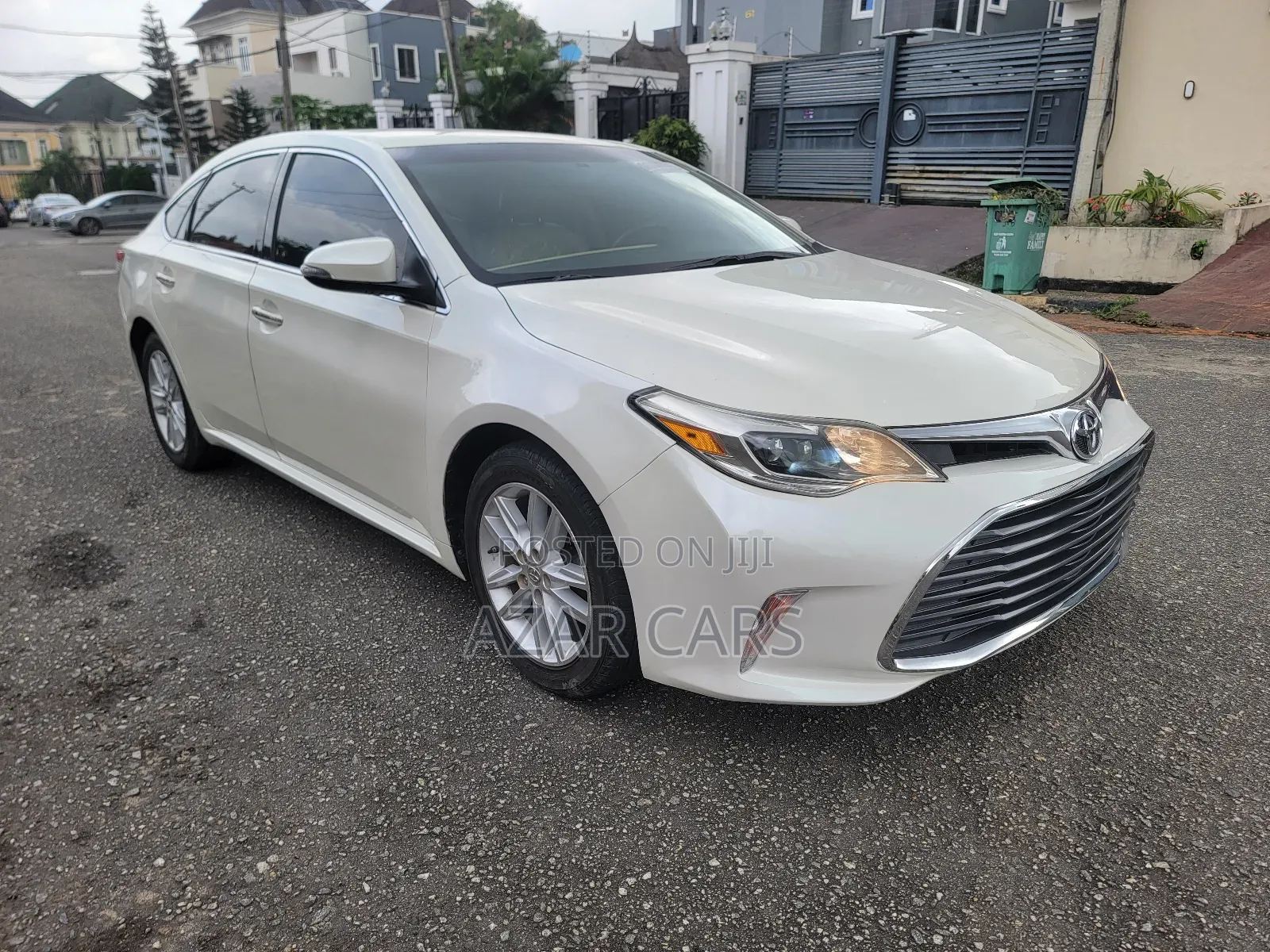Toyota Avalon XLE Premium 4dr Sedan (3.5L 6cyl 6A) 2014 White