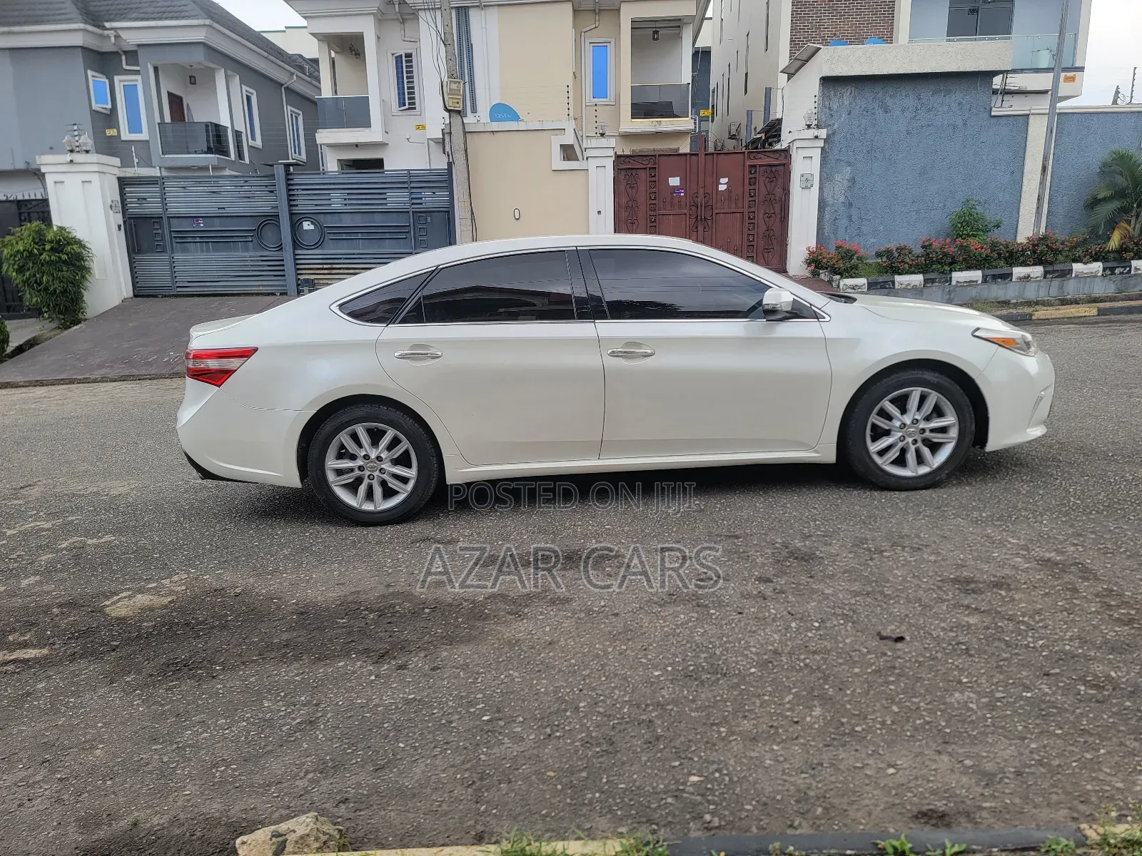 Toyota Avalon XLE Premium 4dr Sedan (3.5L 6cyl 6A) 2014 White