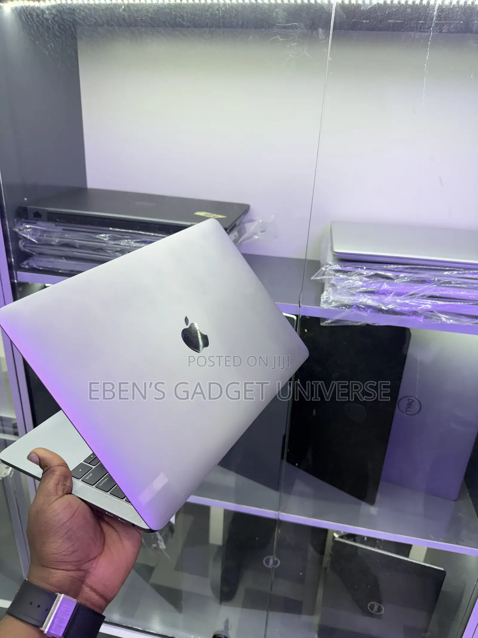 Laptop Apple MacBook Pro 2018 16GB Intel Core i5 SSD 512GB