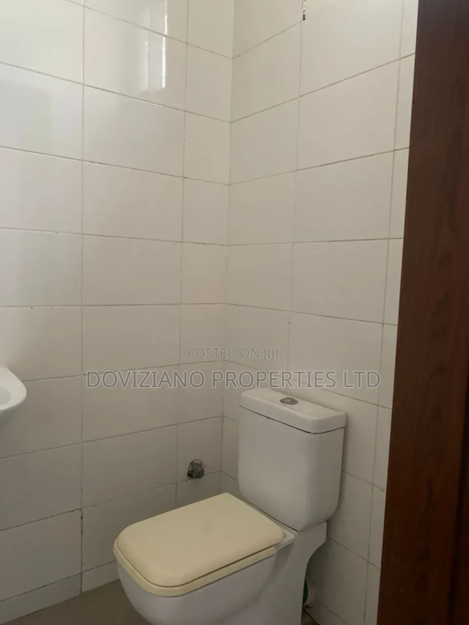 3bdrm Apartment in Lekki Phase 1 for rent