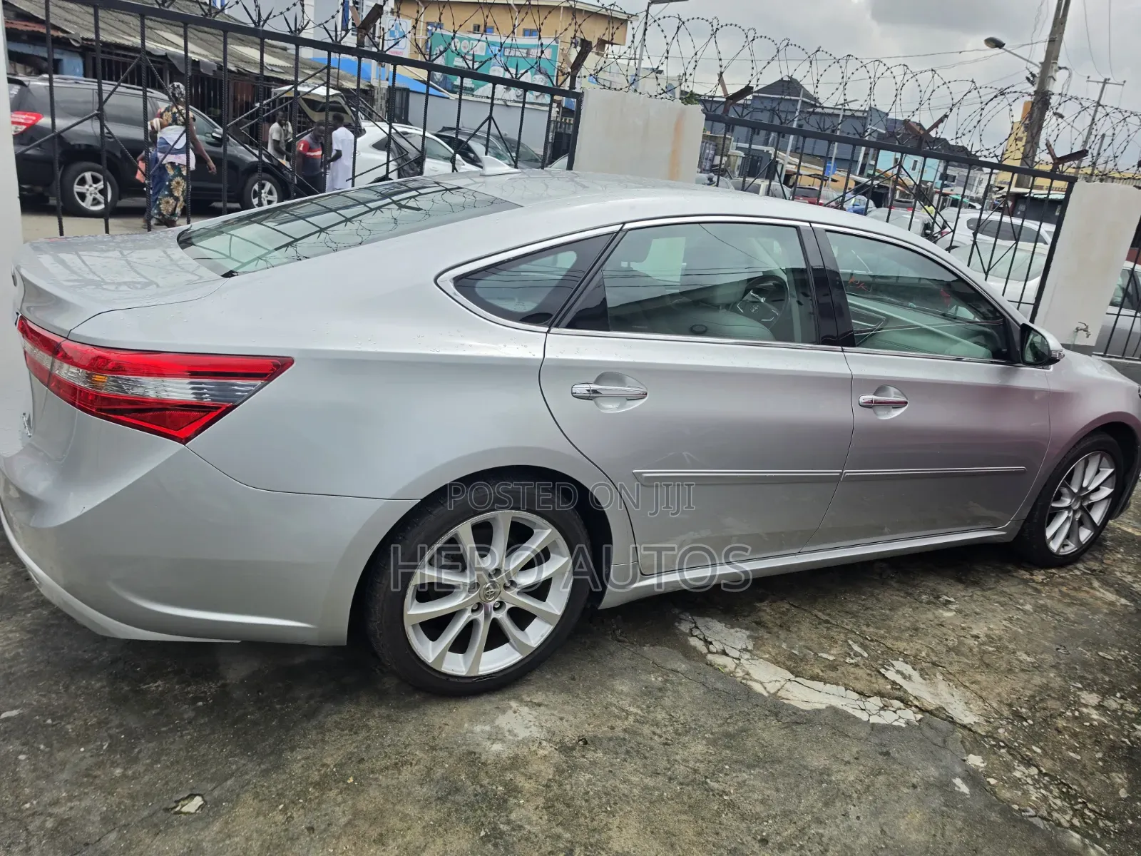 Toyota Avalon 2013 Silver