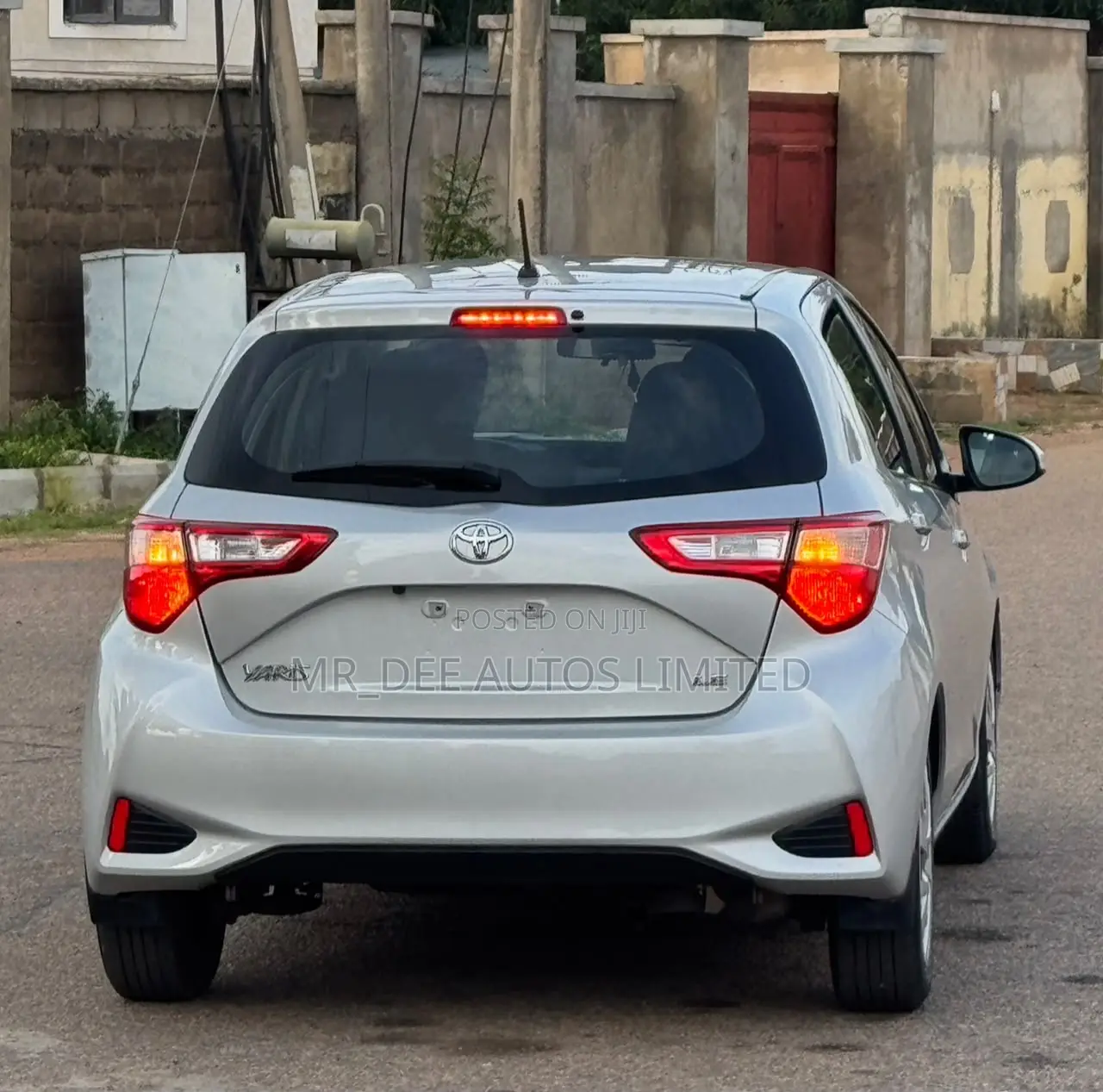 Toyota Yaris 2020 Silver