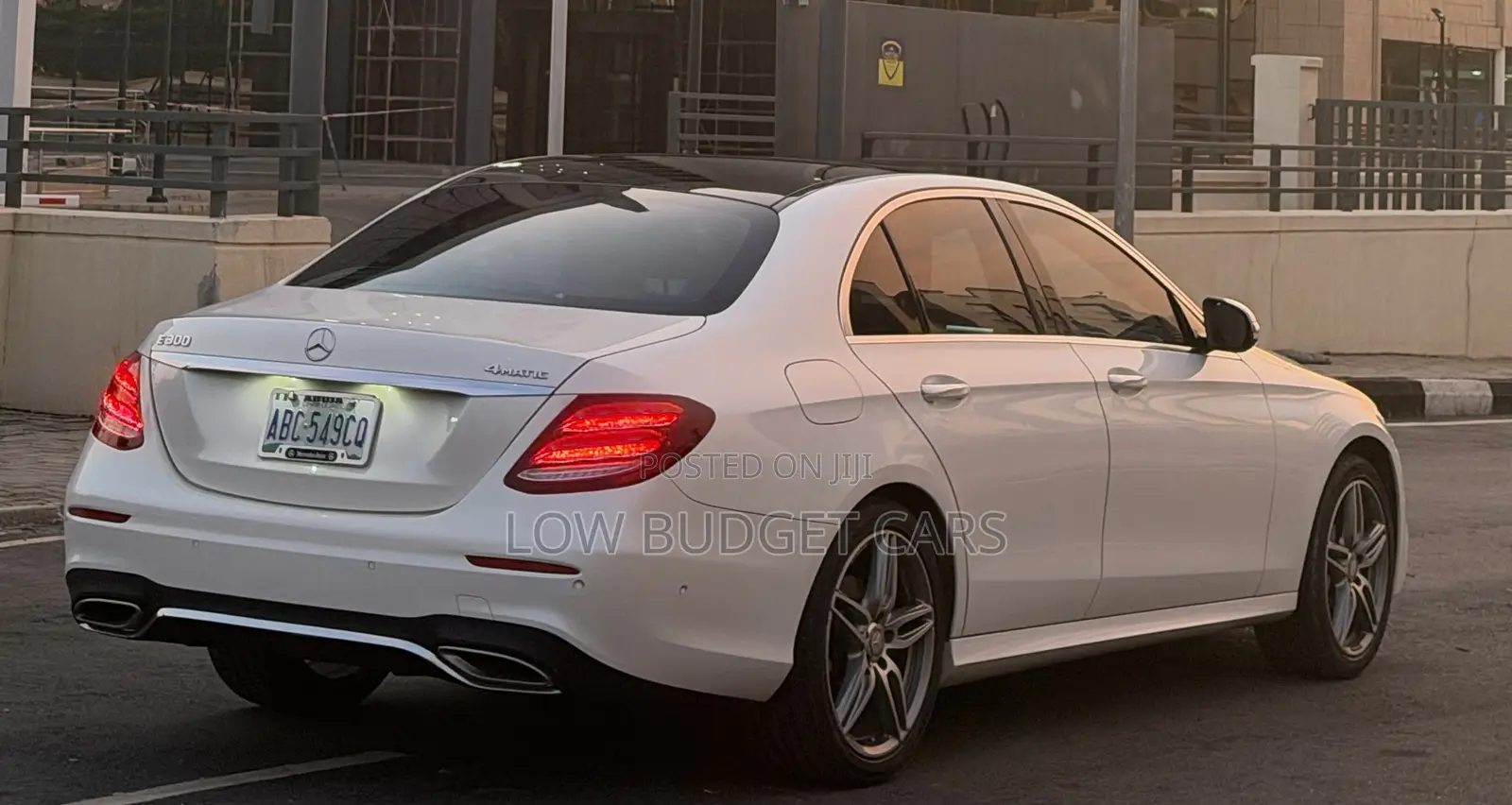Mercedes-Benz E300 4Matic AWD Sedan (2.0L 4cyl 9A) 2017 White