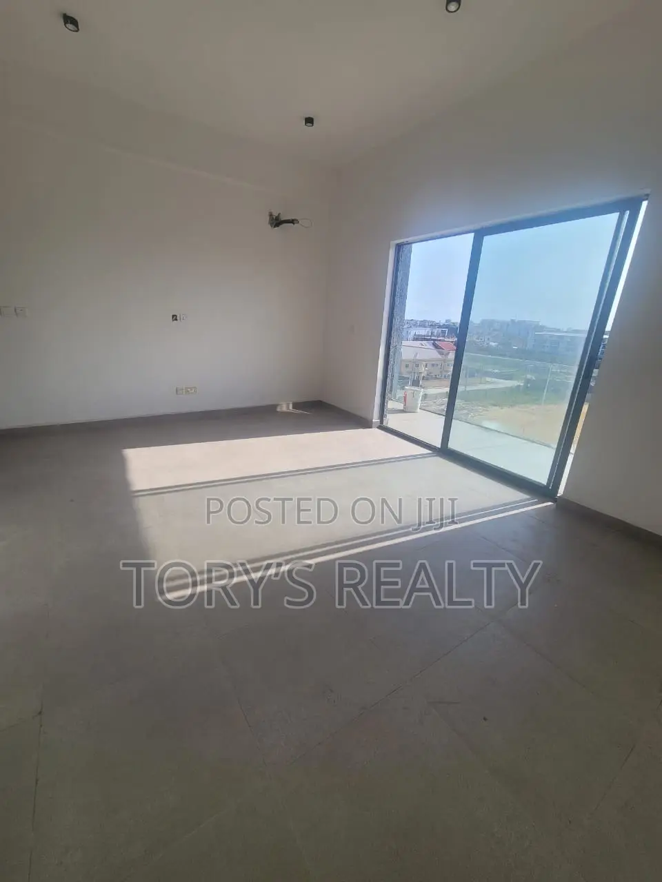 3bdrm Apartment in Ikate for rent