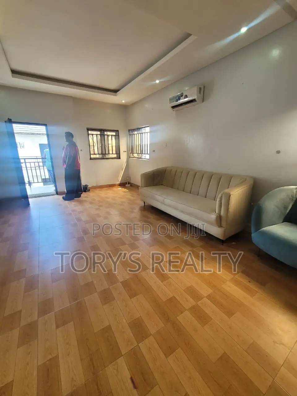 1bdrm Apartment in Lekki Phase 1 for rent