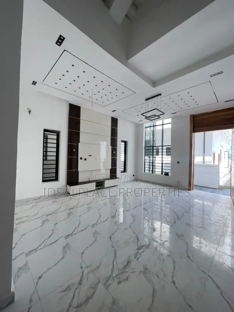 5bdrm Duplex in Lekki Expressway for sale