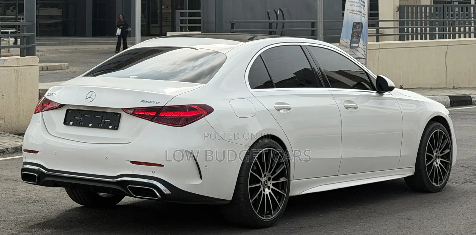 Mercedes-Benz C300 2023 White