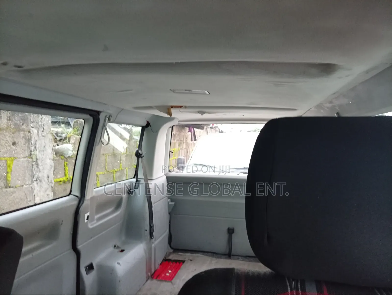 Volkswagen Transporter 2000 Red
