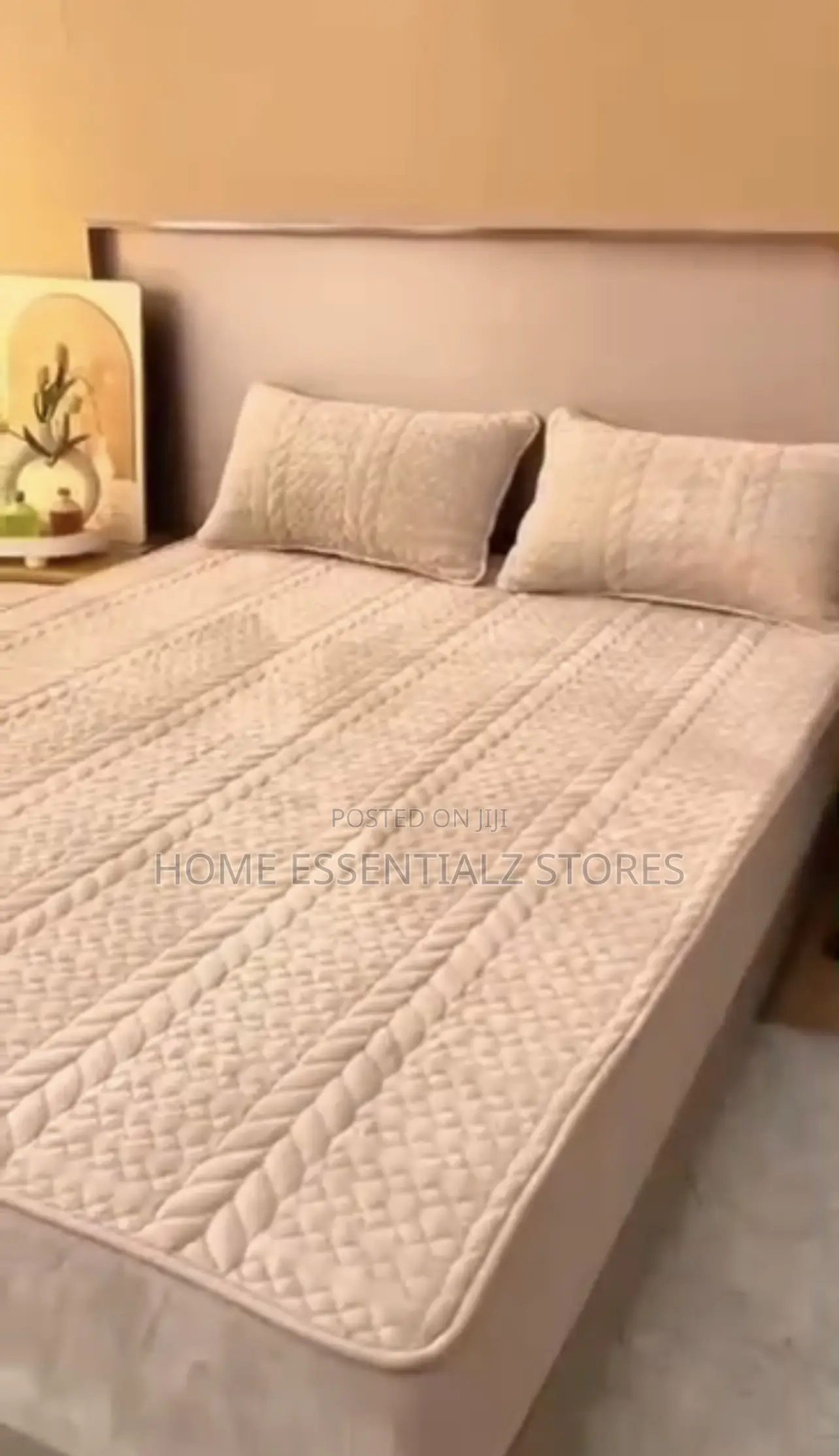 Quilted Fleece Mattress Cover Bedsheet(6x7)- Bedspread Set Pillowcases