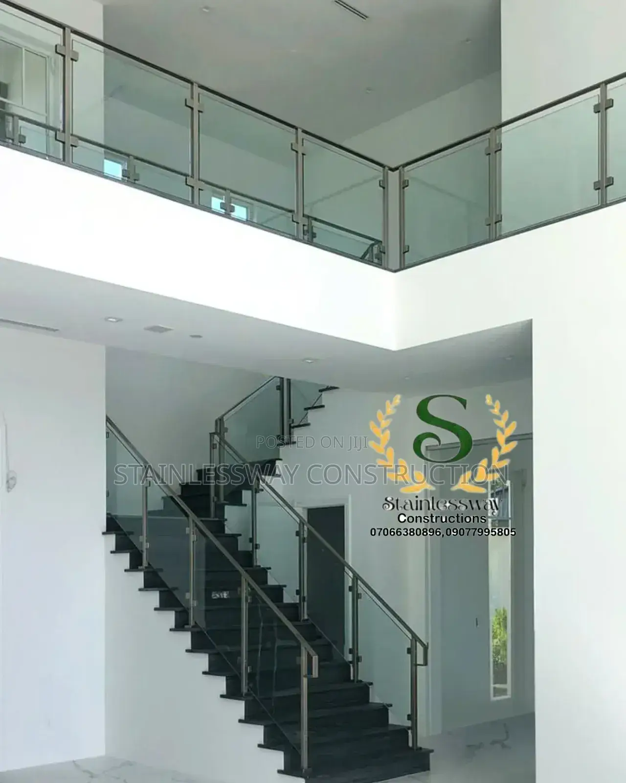 Glass to Glass Staircase Balcony Handrails At