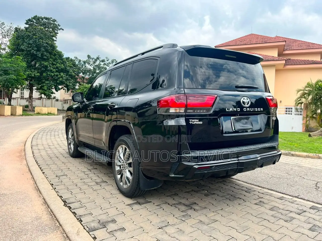New Toyota Land Cruiser LC300 2024 Black