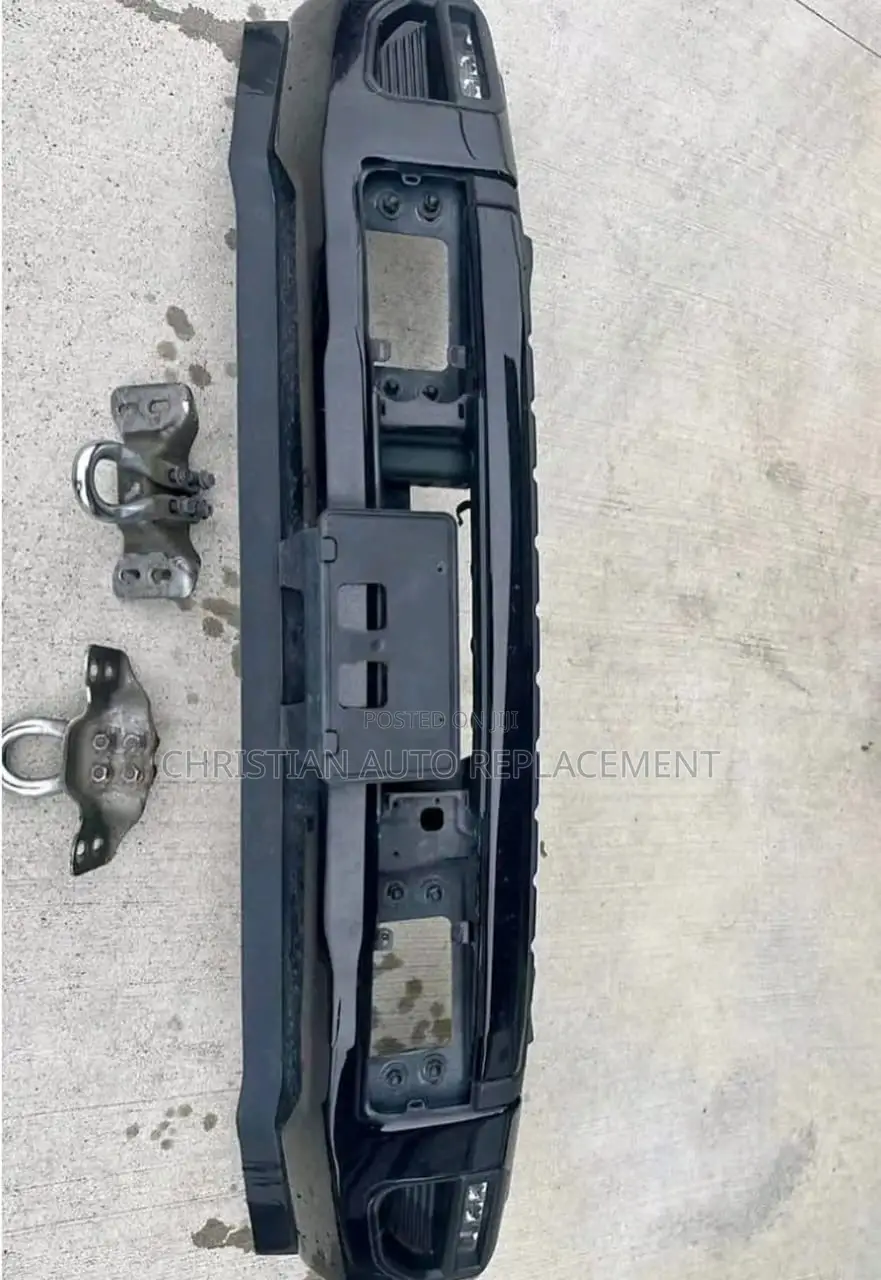 Ford Super Duty F250/F350 Platinum 2020–2022 Complete Front Bumper
