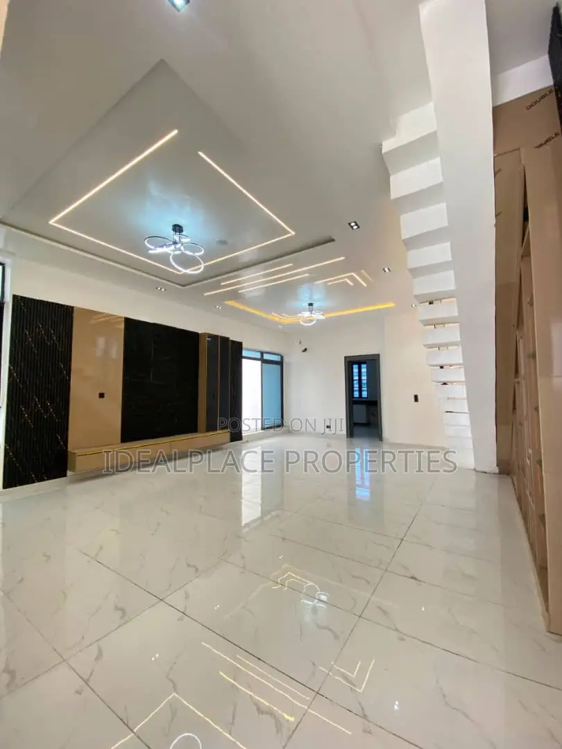 5bdrm Duplex in VGC / Ajah for sale