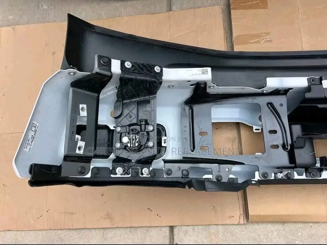 Original Ford F-250/F-350 Super Duty 2023–2026 Complete Front Bumper