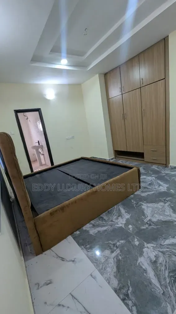 4bdrm Duplex in Shelter Afrique for rent